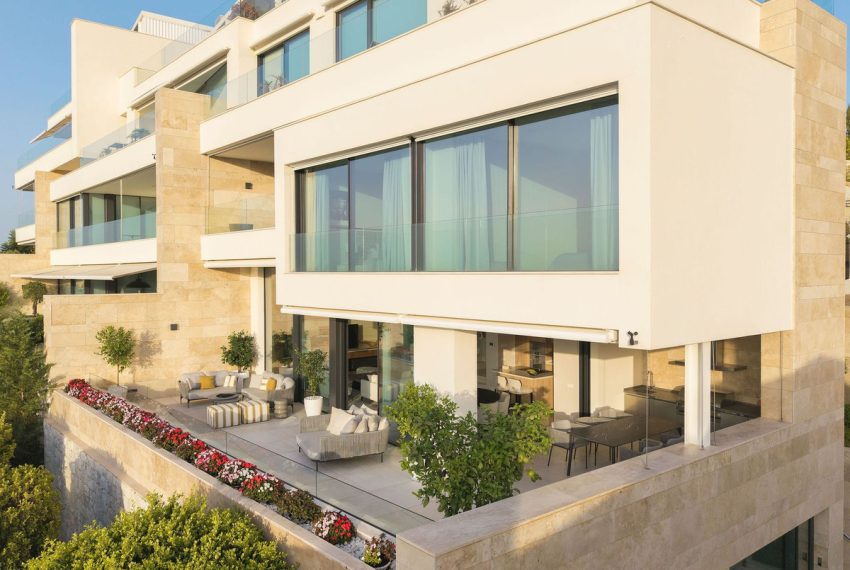 R5384623-Apartment-For-Sale-La-Quinta-Duplex-3-Beds-243-Built-3