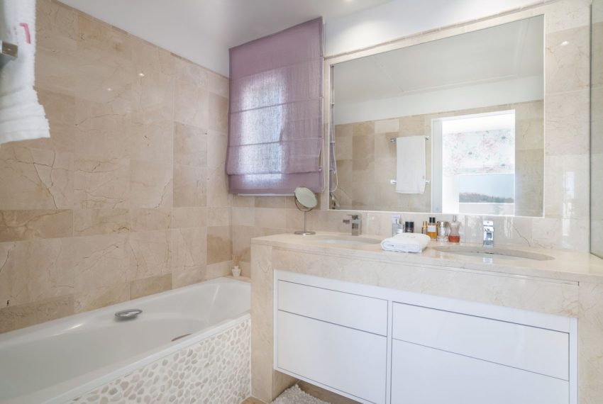R5387119-Apartment-For-Sale-Nueva-Andalucia-Penthouse-3-Beds-174-Built-13