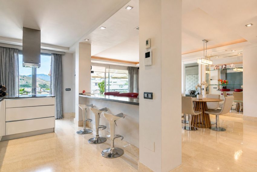 R5387125-Apartment-For-Sale-Benahavis-Middle-Floor-Apartment-3-Beds-129-Built-1