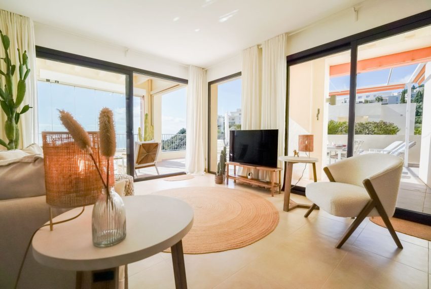 R5387176-Apartment-For-Sale-Altos-de-los-Monteros-Penthouse-2-Beds-101-Built-2