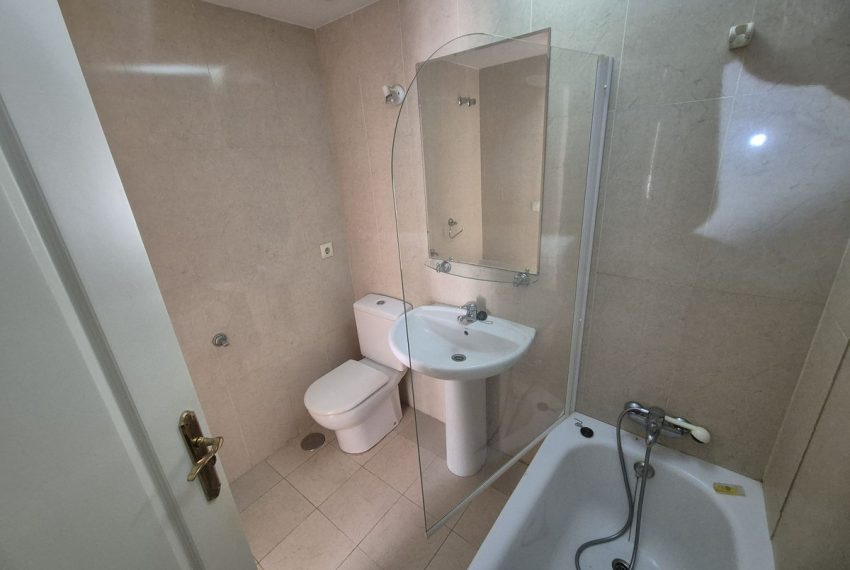 R5387812-Apartment-For-Sale-Nueva-Andalucia-Ground-Floor-Apartment-2-Beds-98-Built-16