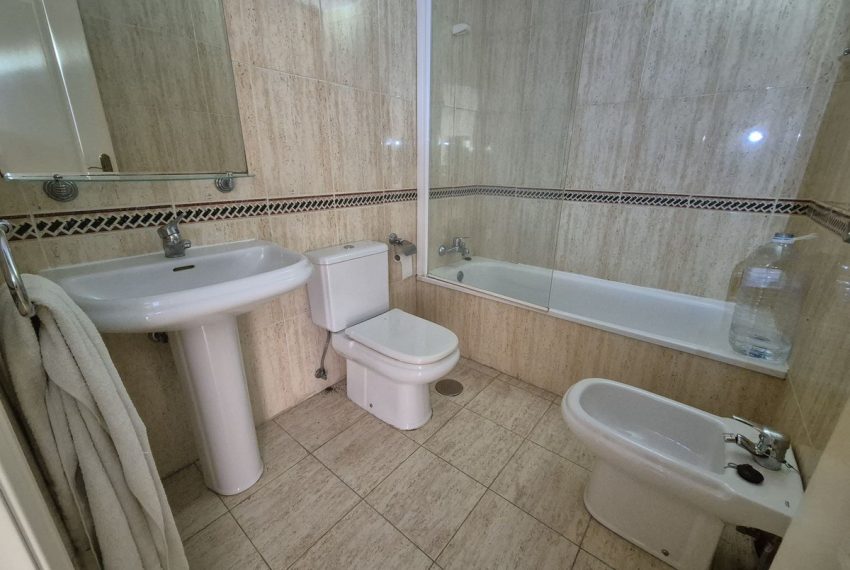 R5387812-Apartment-For-Sale-Nueva-Andalucia-Ground-Floor-Apartment-2-Beds-98-Built-3