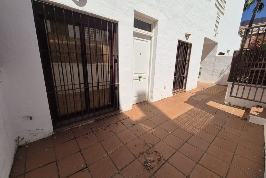 R5387812-Apartment-For-Sale-Nueva-Andalucia-Ground-Floor-Apartment-2-Beds-98-Built-5