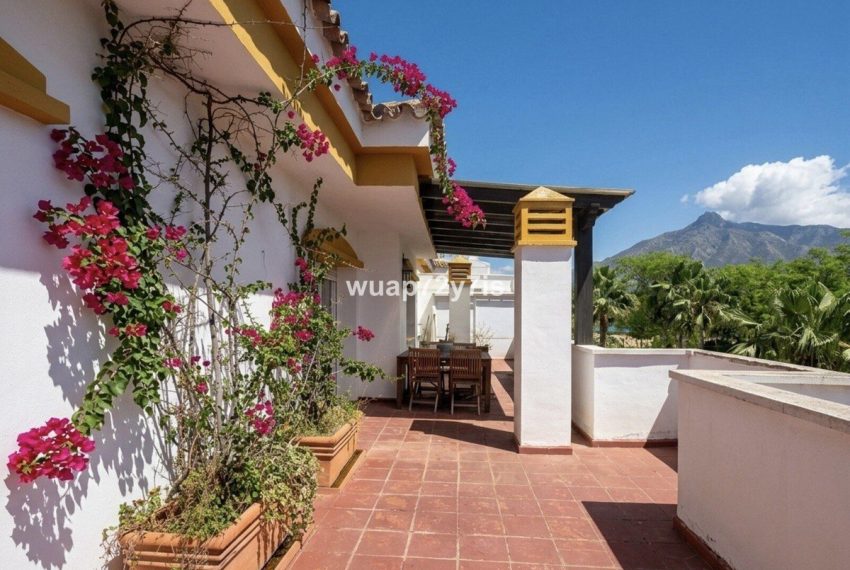 R5387920-Apartment-For-Sale-Nueva-Andalucia-Penthouse-2-Beds-72-Built-12
