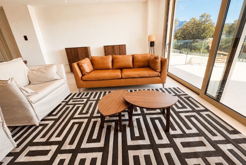 R5388004-Apartment-For-Sale-The-Golden-Mile-Middle-Floor-Apartment-3-Beds-192-Built-1