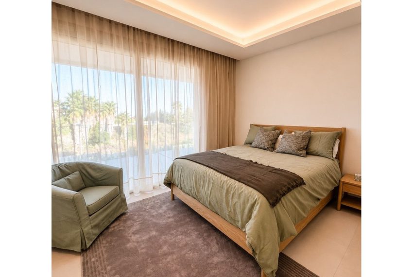 R5388004-Apartment-For-Sale-The-Golden-Mile-Middle-Floor-Apartment-3-Beds-192-Built-5