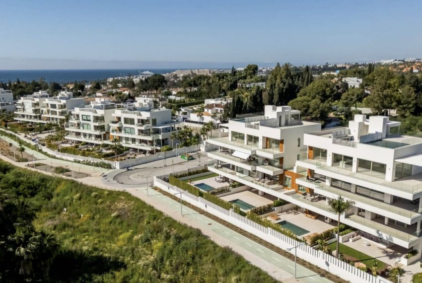 R5388004-Apartment-For-Sale-The-Golden-Mile-Middle-Floor-Apartment-3-Beds-192-Built-6