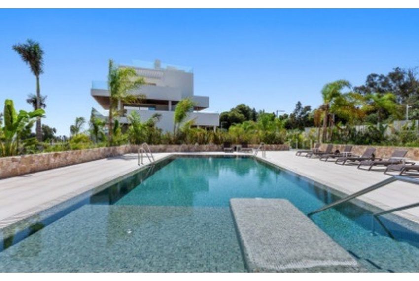R5388004-Apartment-For-Sale-The-Golden-Mile-Middle-Floor-Apartment-3-Beds-192-Built-9