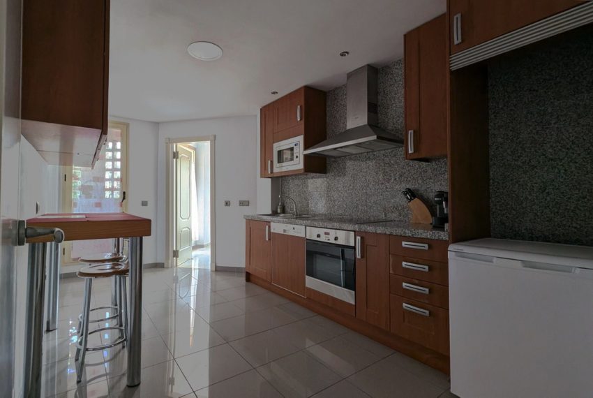 R5388007-Apartment-For-Sale-Aloha-Middle-Floor-Apartment-2-Beds-111-Built-8