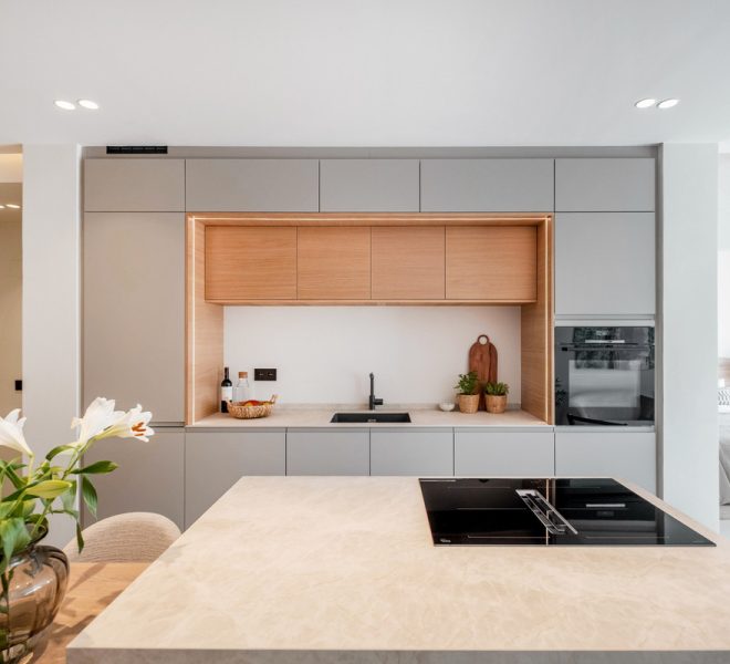 R5388247-Image 1-Middle Floor Apartment - 3 Beds - 100 Built