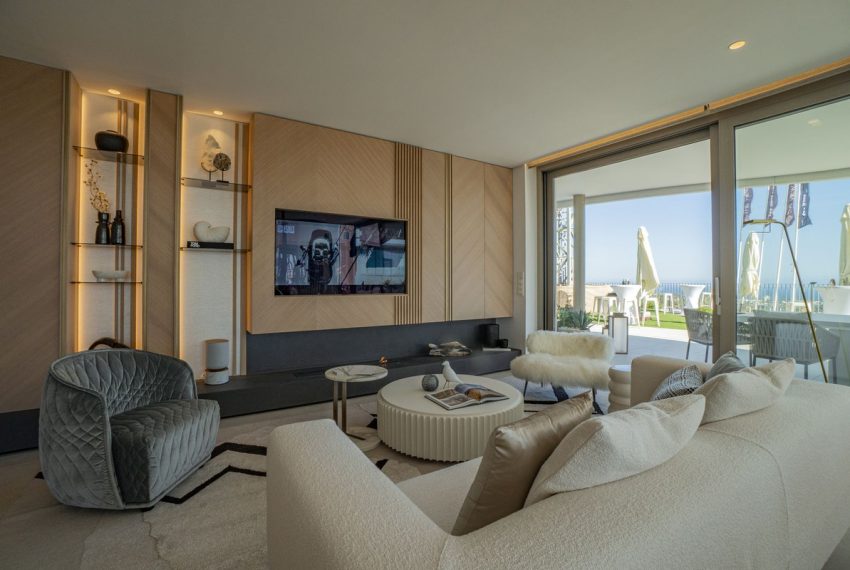 R5388847-Apartment-For-Sale-La-Quinta-Ground-Floor-Apartment-3-Beds-175-Built-1