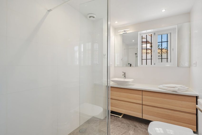 R5388925-Apartment-For-Sale-Nueva-Andalucia-Middle-Floor-Apartment-2-Beds-107-Built-16