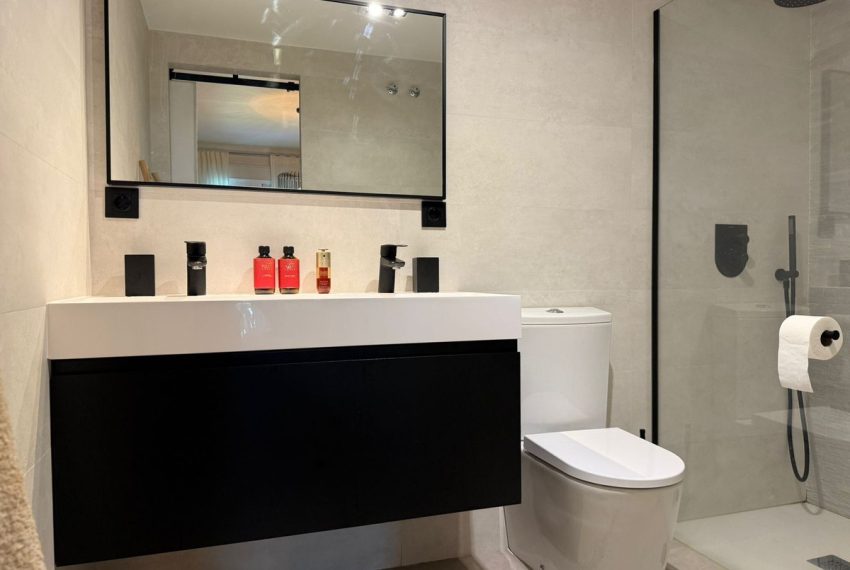 R5389144-Apartment-For-Sale-Nueva-Andalucia-Ground-Floor-Apartment-2-Beds-80-Built-6