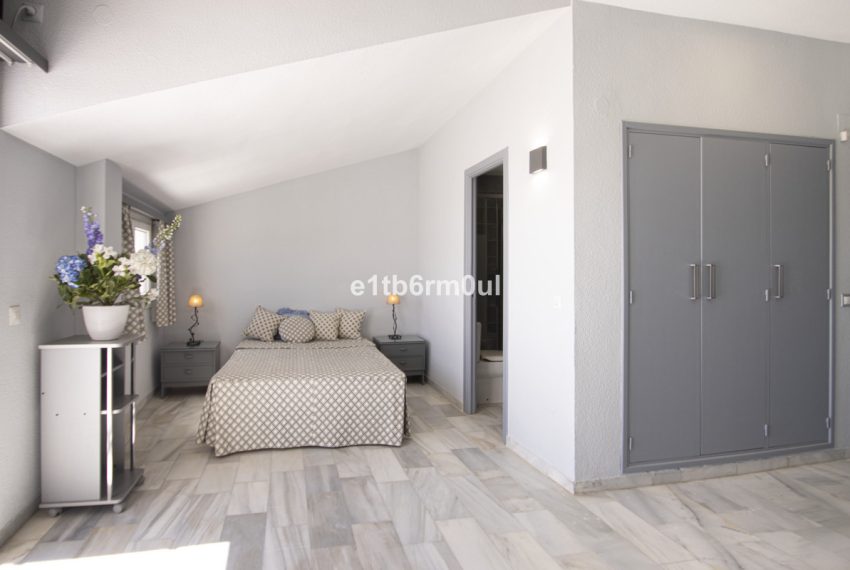 R5389315-Apartment-For-Sale-The-Golden-Mile-Middle-Floor-Studio-0-Beds-62-Built-7