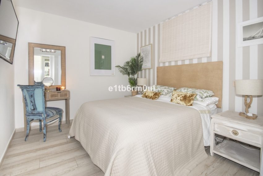 R5389318-Apartment-For-Sale-The-Golden-Mile-Middle-Floor-Apartment-1-Beds-122-Built-8