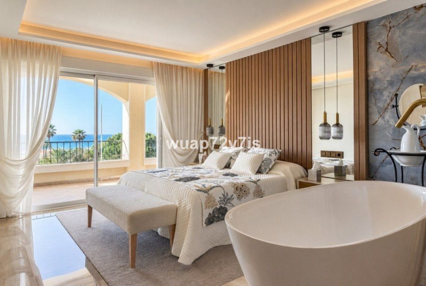 R5389705-Apartment-For-Sale-Elviria-Penthouse-3-Beds-140-Built-13
