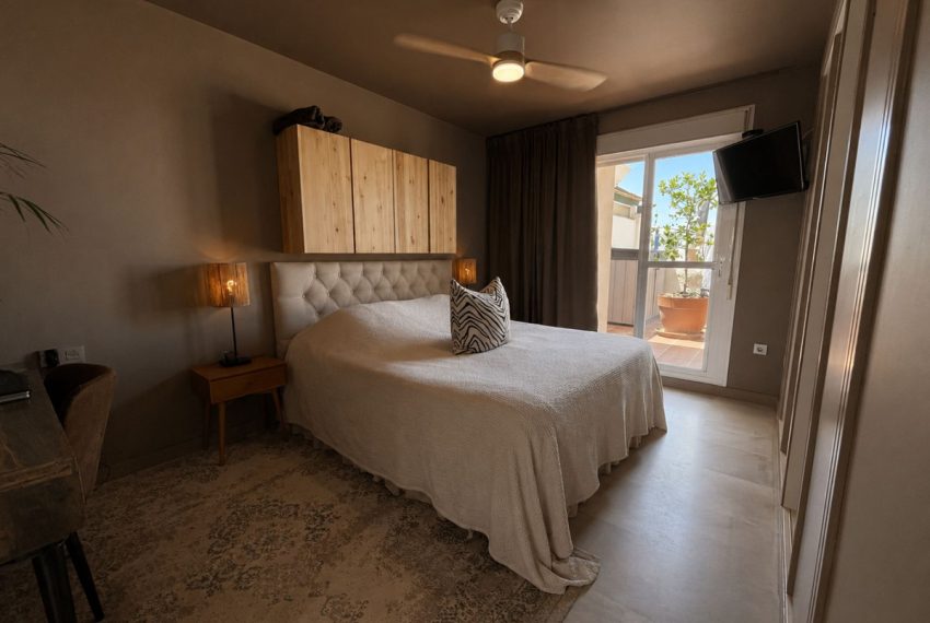 R5389927-Apartment-For-Sale-Nueva-Andalucia-Top-Floor-Apartment-2-Beds-100-Built-12