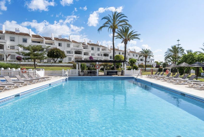 R5390056-Apartment-For-Sale-Nueva-Andalucia-Ground-Floor-Apartment-3-Beds-132-Built