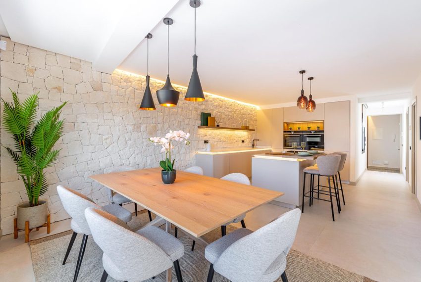R5391460-Apartment-For-Sale-San-Pedro-de-Alcantara-Penthouse-2-Beds-102-Built-2
