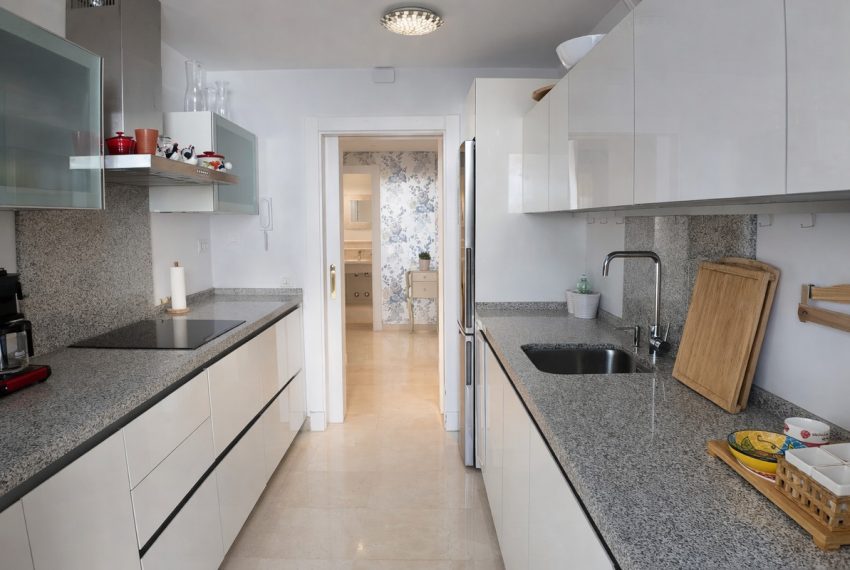 R5391472-Apartment-For-Sale-Nueva-Andalucia-Middle-Floor-Apartment-2-Beds-154-Built-13