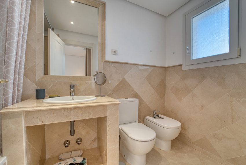 R5391472-Apartment-For-Sale-Nueva-Andalucia-Middle-Floor-Apartment-2-Beds-154-Built-17