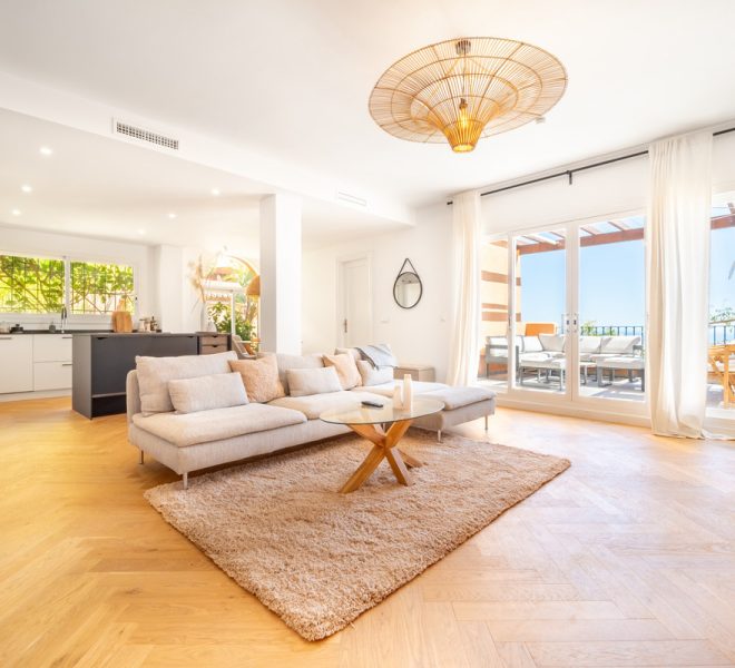 R5391568-Image 1-Penthouse - 3 Beds - 190 Built