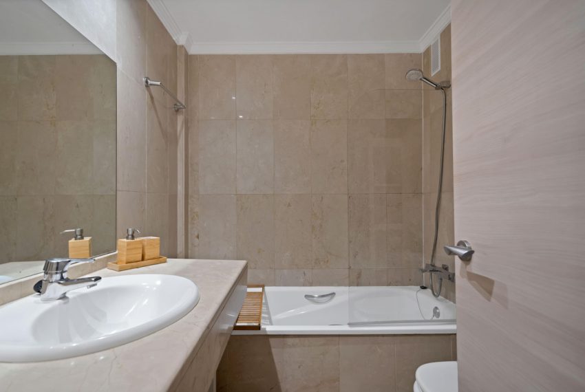 R5392231-Apartment-For-Sale-Marbella-Ground-Floor-Apartment-2-Beds-86-Built-16