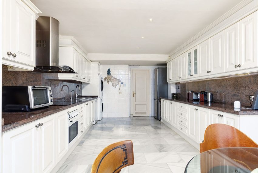 R5393158-Apartment-For-Sale-Nueva-Andalucia-Middle-Floor-Apartment-3-Beds-270-Built-11