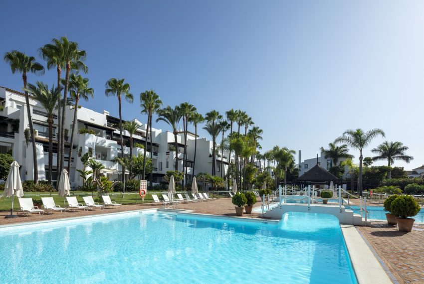 R4503142-Apartment-For-Sale-The-Golden-Mile-Ground-Floor-Apartment-3-Beds-137-Built-2