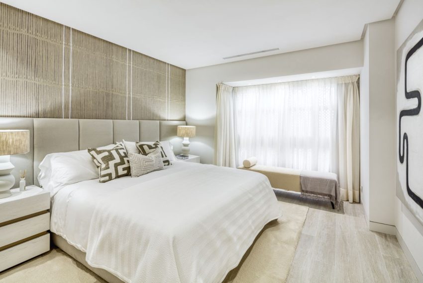 R4503142-Apartment-For-Sale-The-Golden-Mile-Ground-Floor-Apartment-3-Beds-137-Built-4