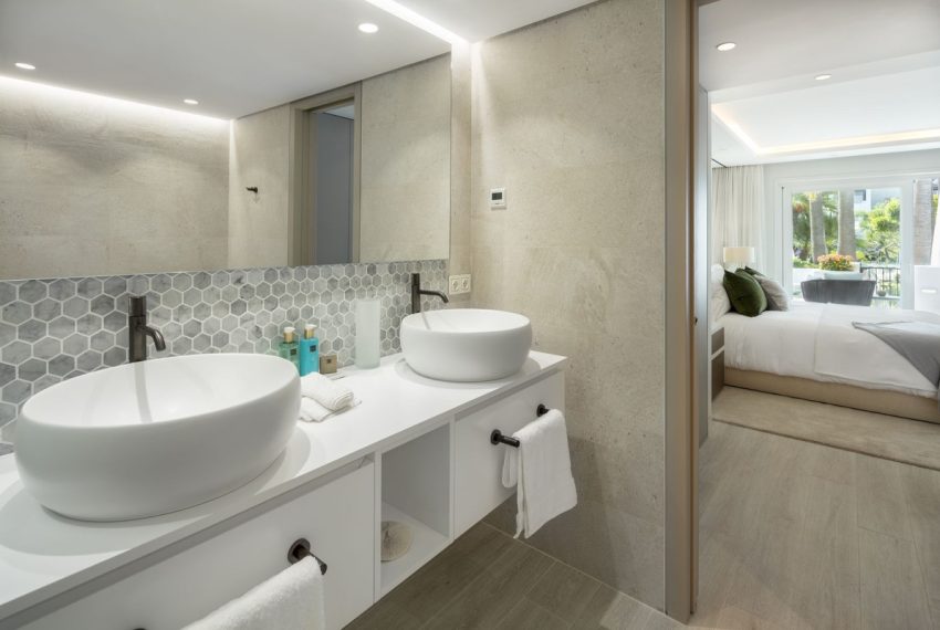 R4503142-Apartment-For-Sale-The-Golden-Mile-Ground-Floor-Apartment-3-Beds-137-Built-8