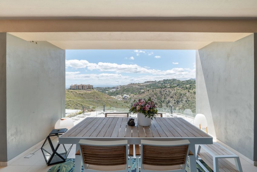 R4743115-Apartment-For-Sale-La-Quinta-Top-Floor-Apartment-4-Beds-245-Built-13