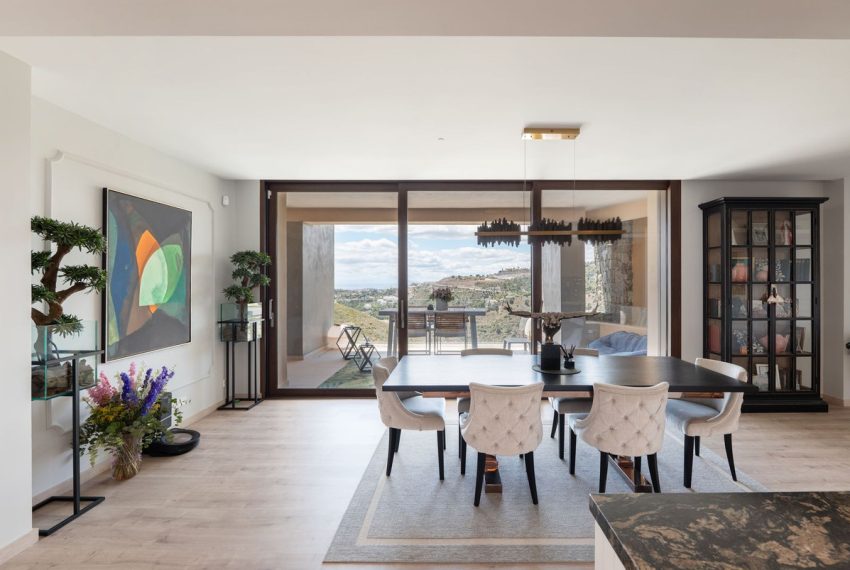 R4743115-Apartment-For-Sale-La-Quinta-Top-Floor-Apartment-4-Beds-245-Built-5