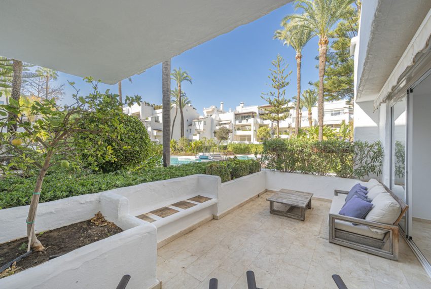 R4792999-Apartment-For-Sale-The-Golden-Mile-Ground-Floor-Apartment-1-Beds-102-Built