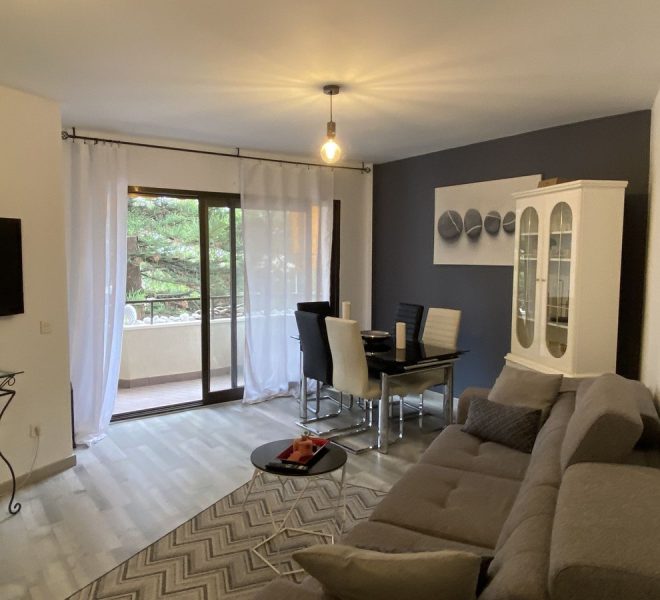 R4870186-Image 1-Middle Floor Apartment - 1 Beds - 63 Built
