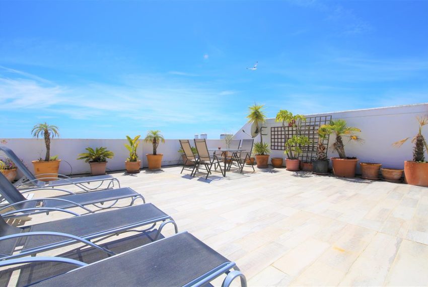 R4958938-Apartment-For-Sale-Estepona-Penthouse-2-Beds-179-Built
