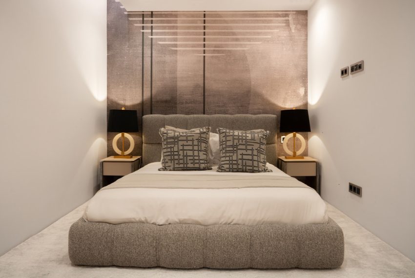 R4973467-Apartment-For-Sale-The-Golden-Mile-Ground-Floor-Apartment-4-Beds-286-Built-13