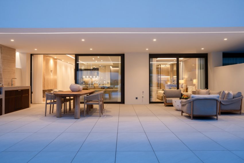 R4973467-Apartment-For-Sale-The-Golden-Mile-Ground-Floor-Apartment-4-Beds-286-Built-17