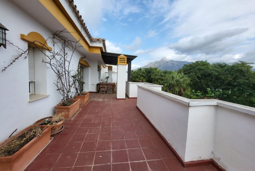 R5034904-Apartment-For-Sale-Nueva-Andalucia-Penthouse-2-Beds-100-Built-1