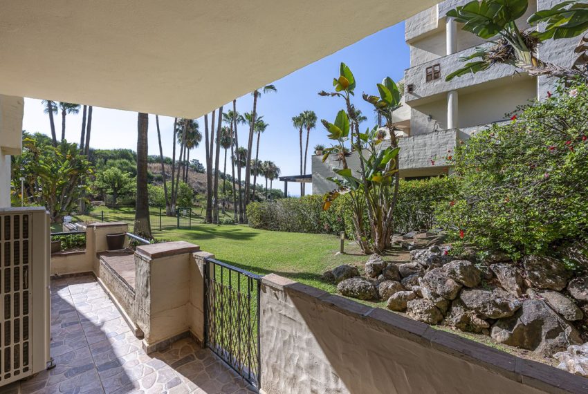 R5119132-Apartment-For-Sale-The-Golden-Mile-Ground-Floor-Apartment-3-Beds-254-Built-18