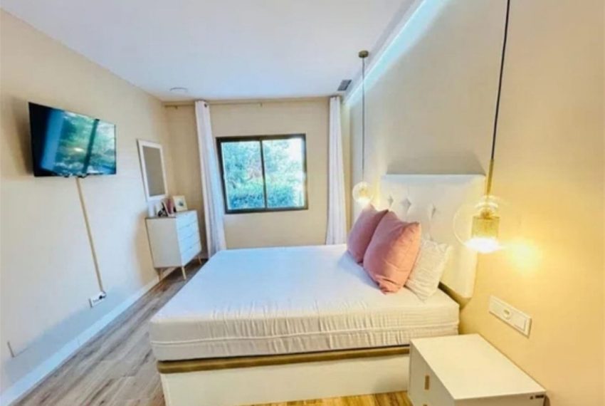 R5201509-Apartment-For-Sale-Nueva-Andalucia-Middle-Floor-Apartment-2-Beds-70-Built-9