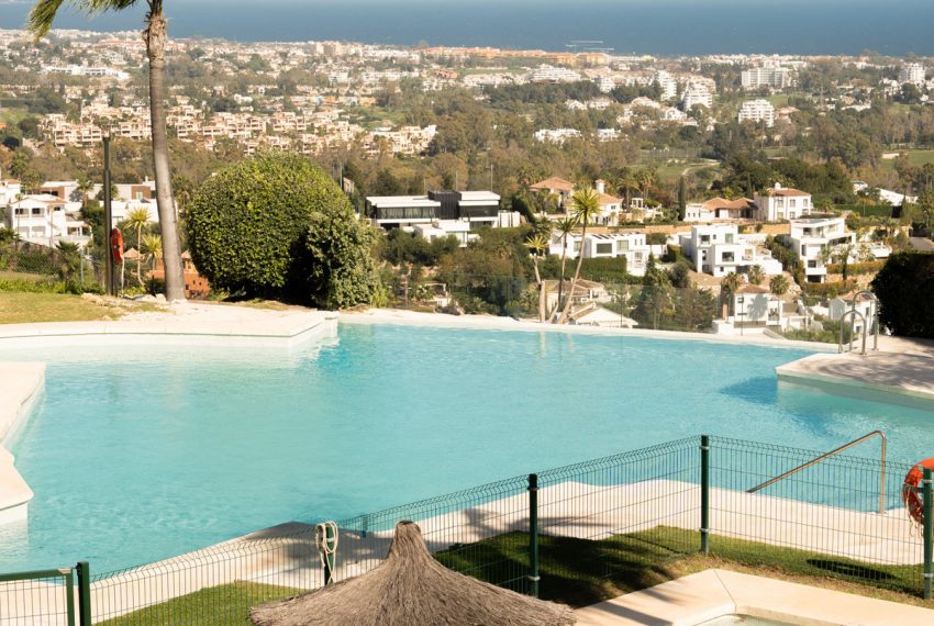 R5261293-Apartment-For-Sale-Benahavis-Ground-Floor-Apartment-3-Beds-128-Built-1