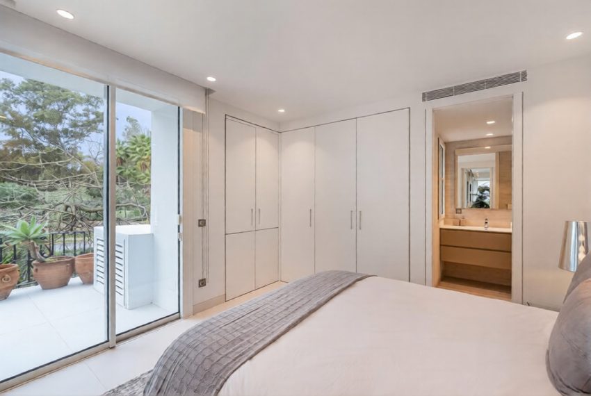 R5322127-Apartment-For-Sale-The-Golden-Mile-Middle-Floor-Apartment-3-Beds-165-Built-8