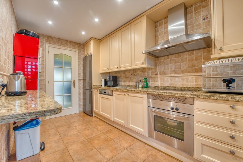 R5347387-Apartment-For-Sale-Marbella-Ground-Floor-Apartment-2-Beds-155-Built-4