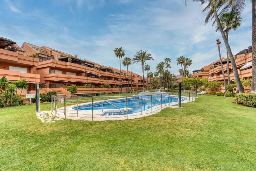 R5347387-Apartment-For-Sale-Marbella-Ground-Floor-Apartment-2-Beds-155-Built