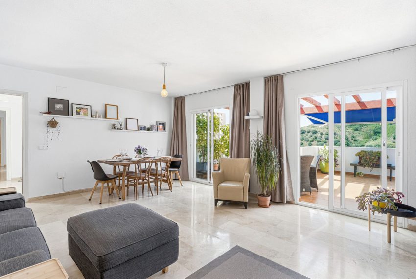 R5357239-Apartment-For-Sale-Calahonda-Penthouse-3-Beds-130-Built-12