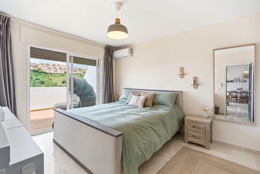 R5357239-Apartment-For-Sale-Calahonda-Penthouse-3-Beds-130-Built-16