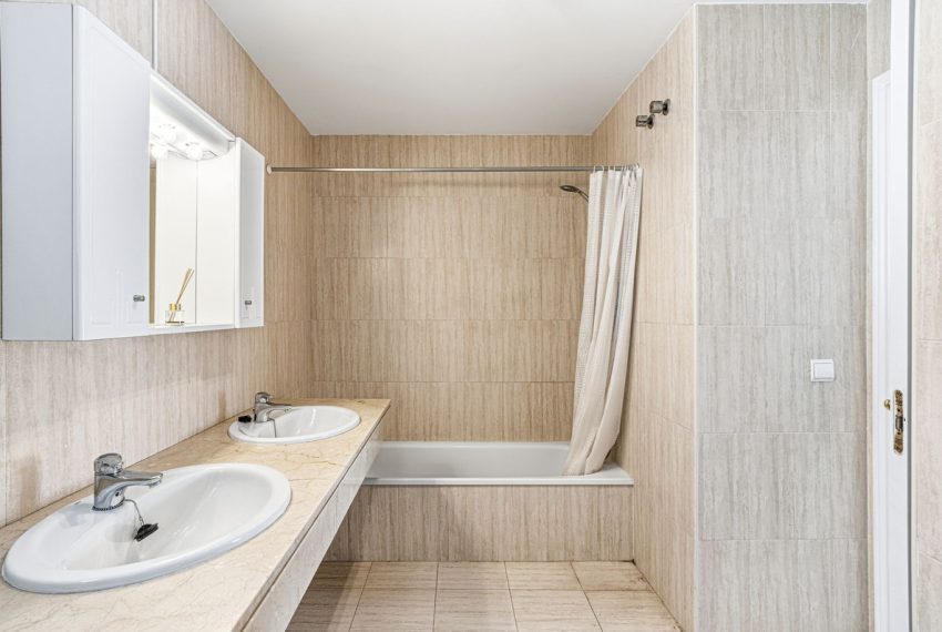 R5357239-Apartment-For-Sale-Calahonda-Penthouse-3-Beds-130-Built-19