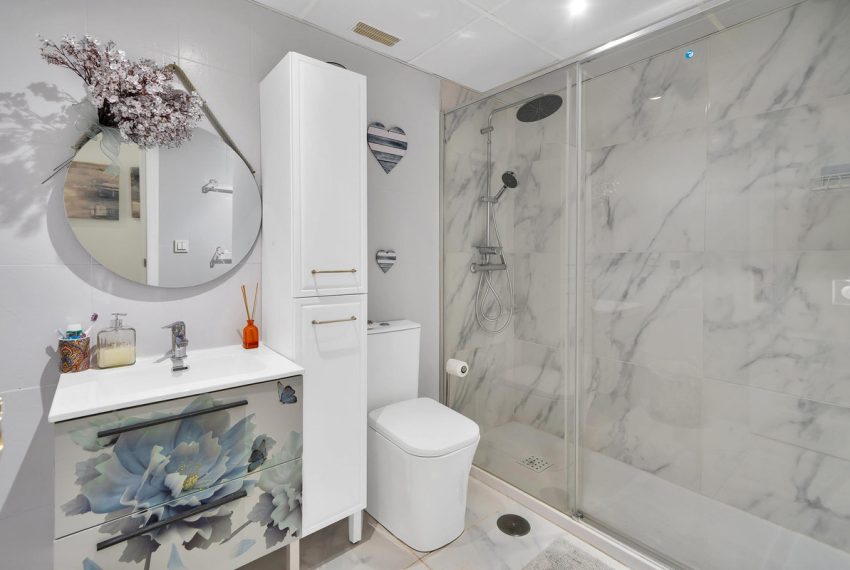 R5364034-Apartment-For-Sale-Marbella-Penthouse-2-Beds-72-Built-7
