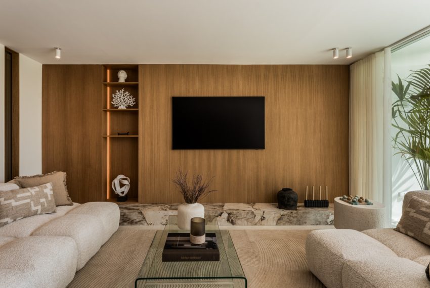 R5369431-Apartment-For-Sale-Aloha-Middle-Floor-Apartment-4-Beds-135-Built-1